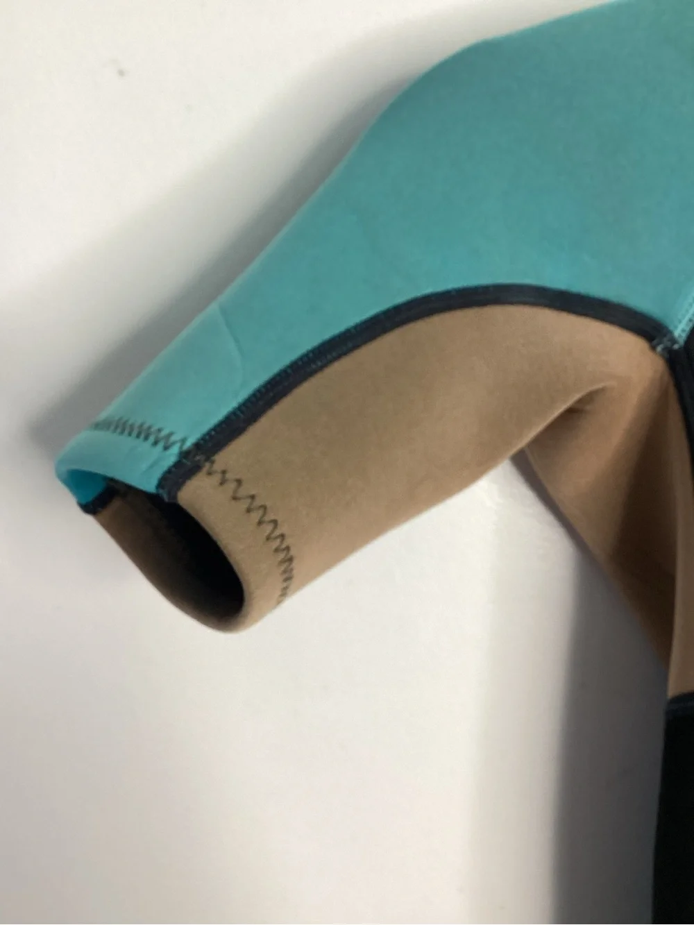 O'Neill Kids One-Piece Shorty Wetsuit in Teal, Black & Tan 10